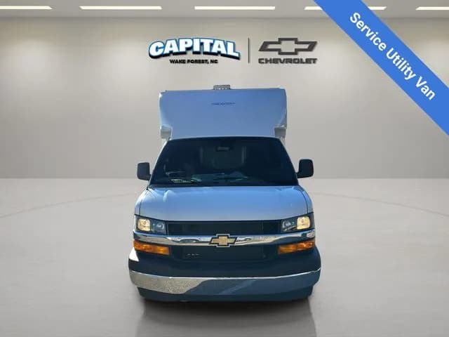 2026 Chevrolet Express 3500 - Box