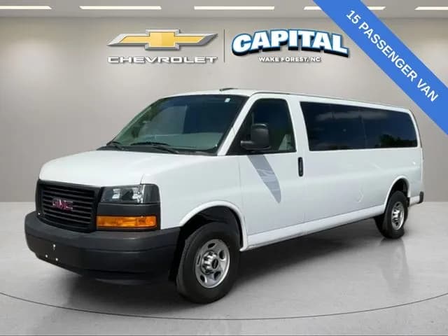 2023 GMC Savana 3500 - Vans