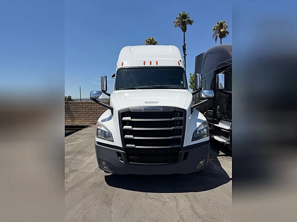2020 Freightliner Cascadia