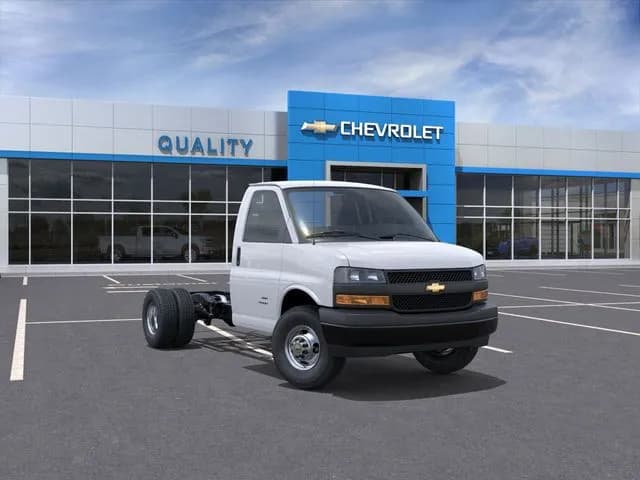 2026 Chevrolet Express 3500 - Box