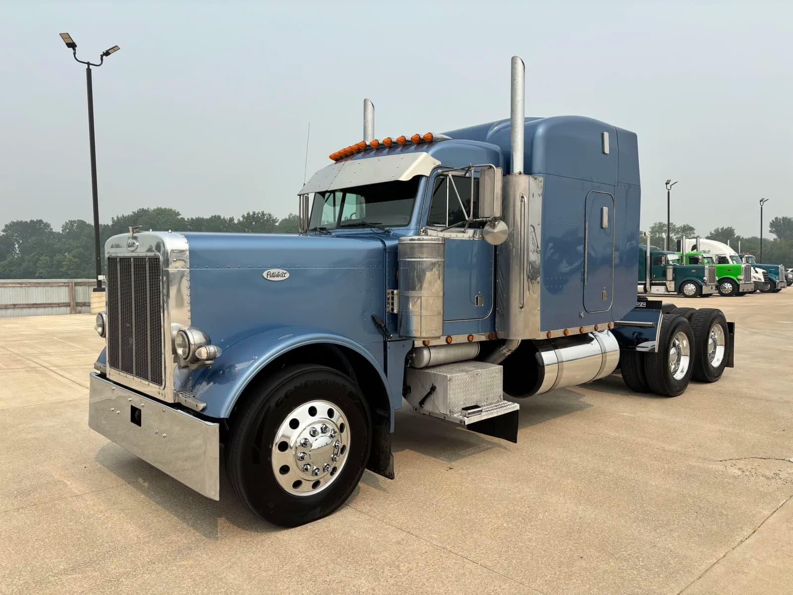 2001 Peterbilt 379EXHD