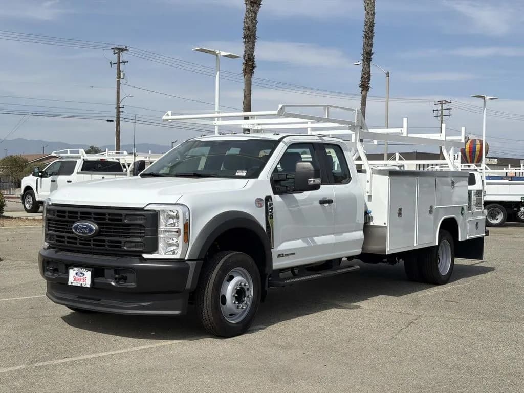 2026 Ford F-450 - Chassis