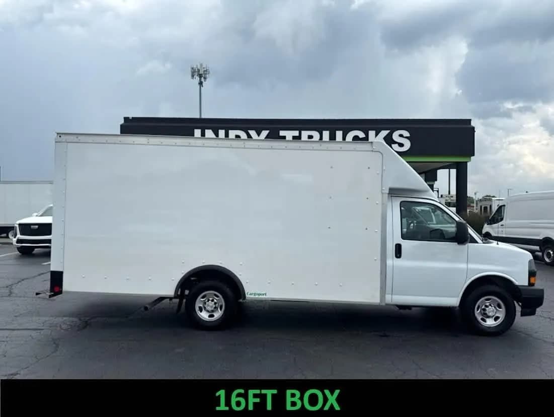 2023 Chevrolet Express - Box