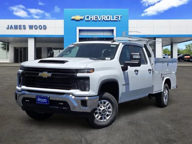 2026 Chevrolet Silverado 2500 Crew Cab - Chassis