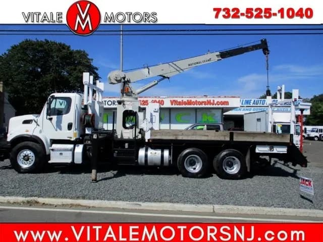 2012 Freightliner M2 106 - Crane