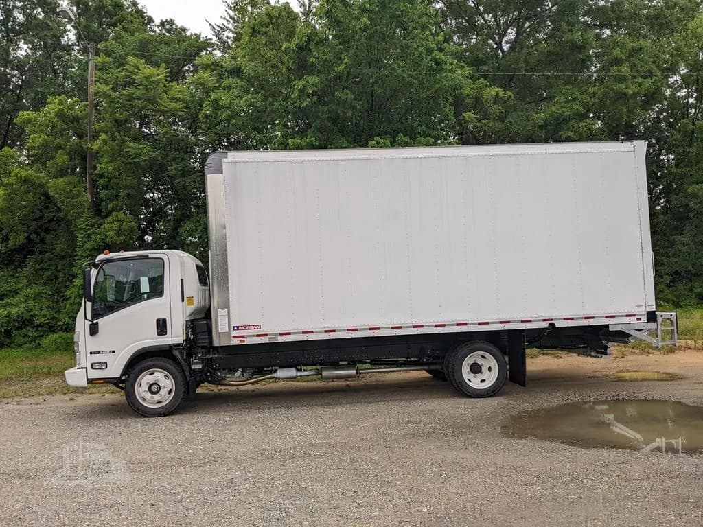 2025 Isuzu NRR - Chassis
