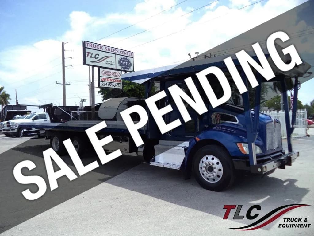 2016 Kenworth T370 w/ 30ft Chevron 4 – car carrier - Tow
