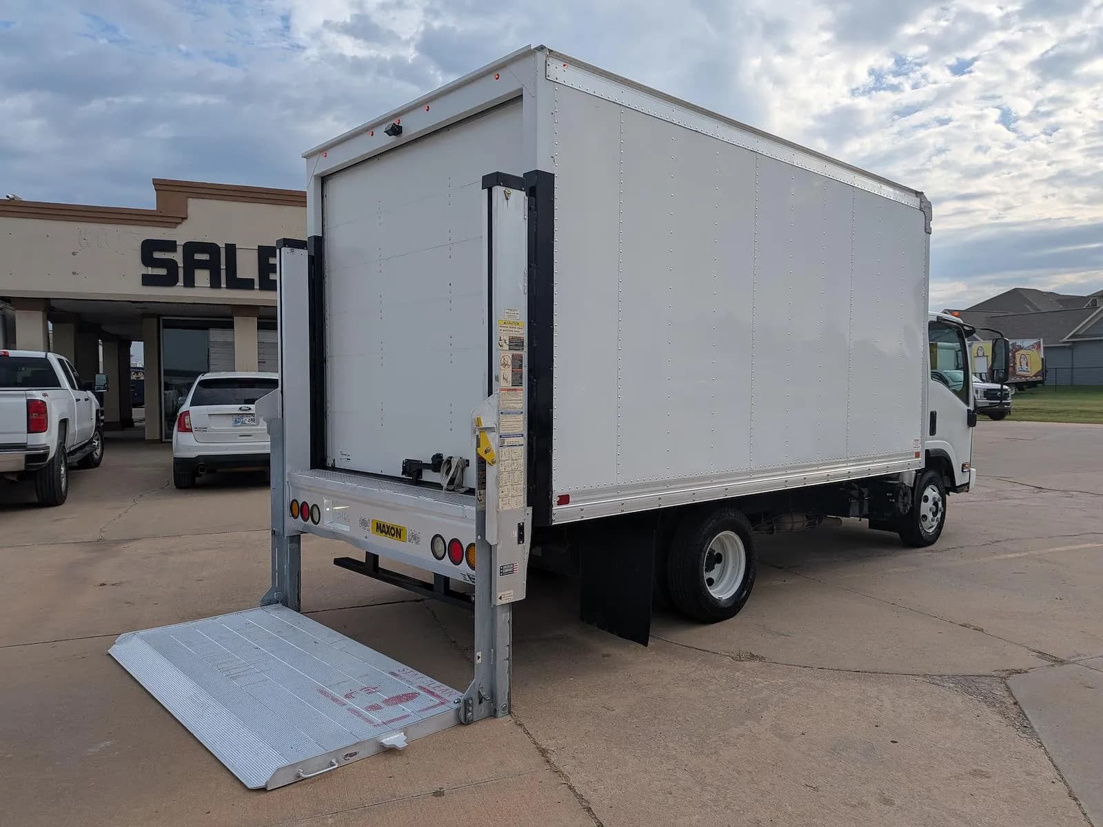 2019 Isuzu NPR - V8 Gas - 14' - Chassis