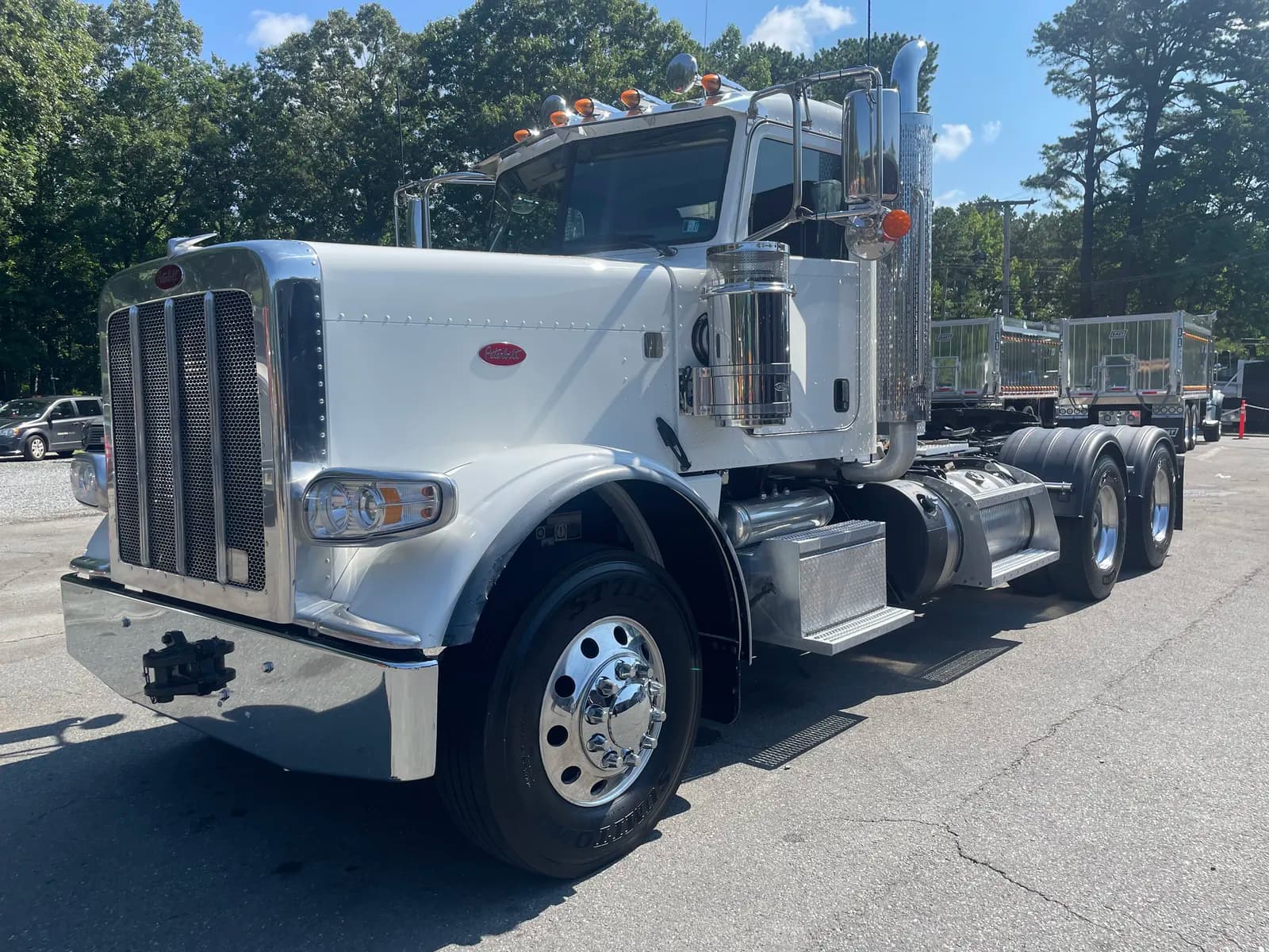 2023 PETERBILT 389