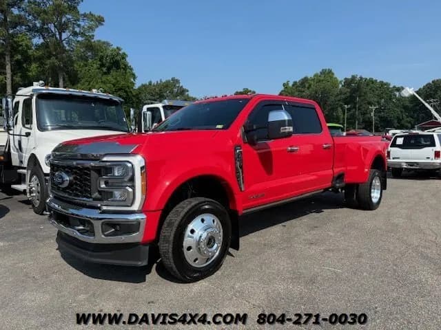 2023 Ford F-450 Super Duty Lariat Dually