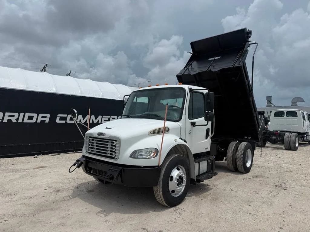 2011 Freightliner M2 - Dump