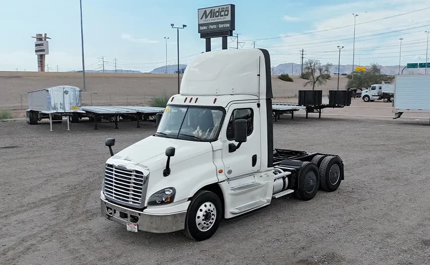2019 Freightliner Cascadia - Day Cab