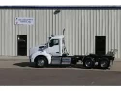 2020 Kenworth T880 - Day Cab