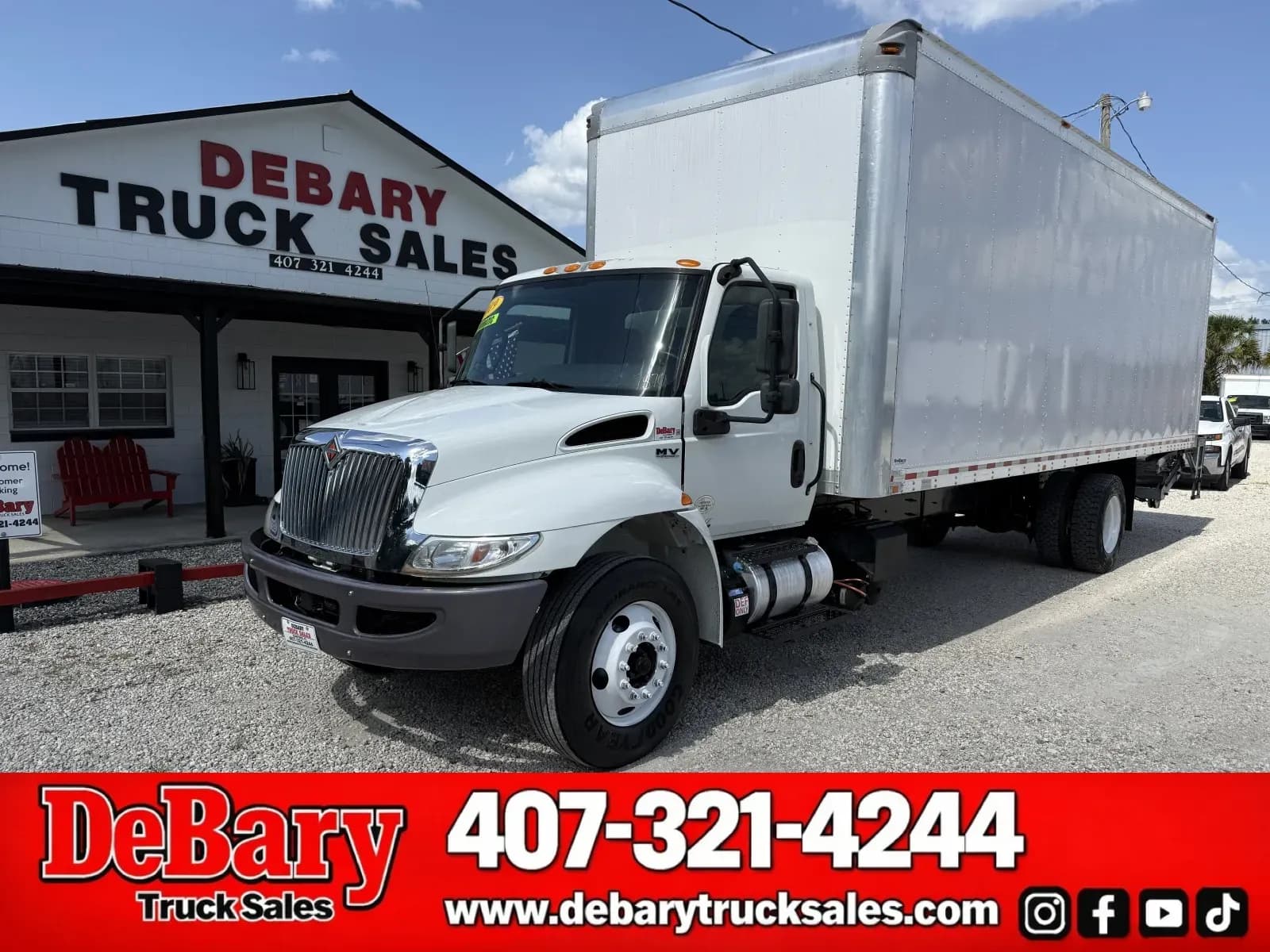 2019 International MV607 - Box