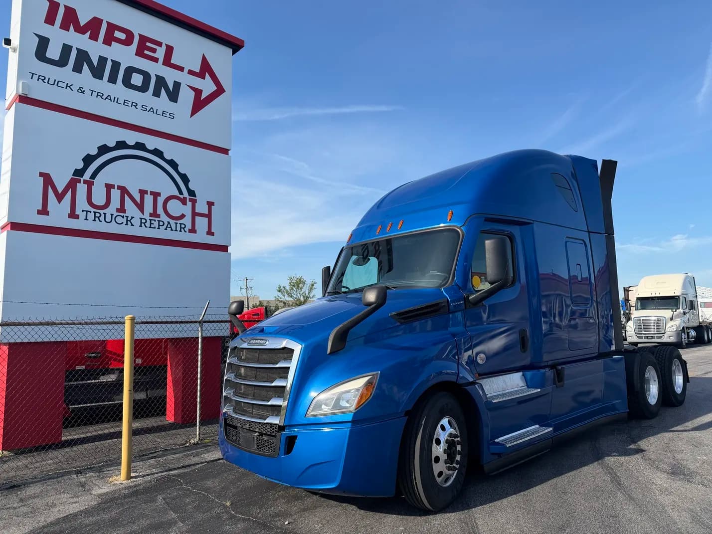2022 Freightliner Cascadia - Sleeper