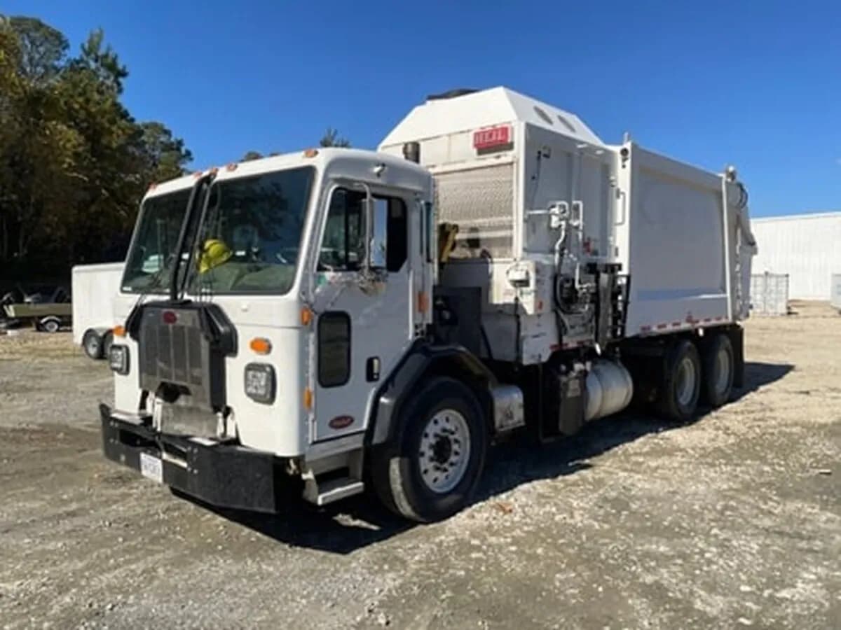 2019 Peterbilt 520