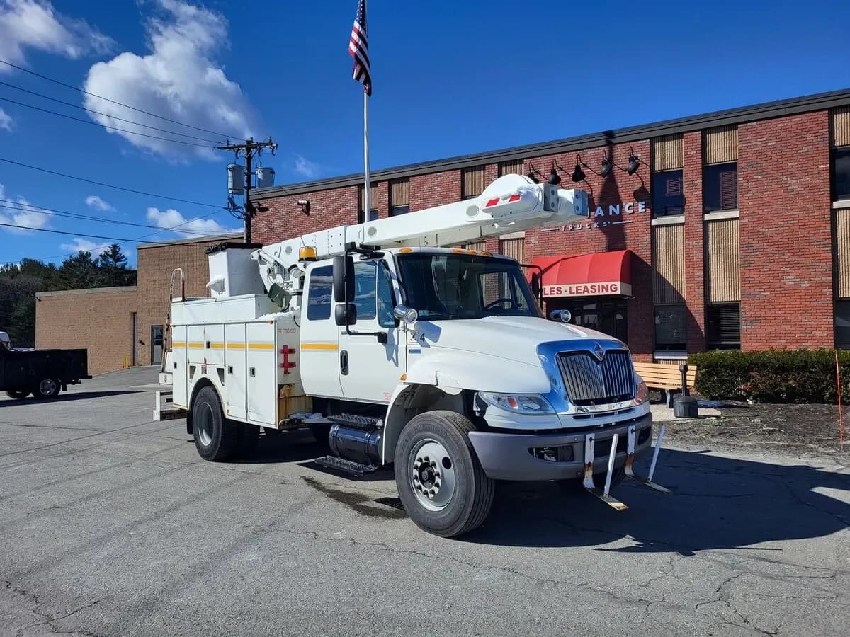 2010 International DURASTAR 4400 - Bucket