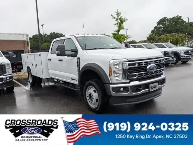2026 Ford F-450 Crew Cab - Service