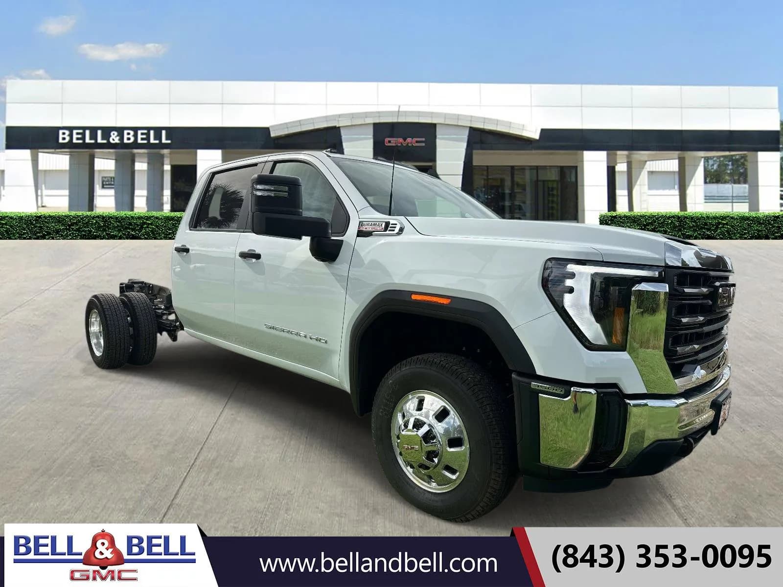 2026 GMC Sierra 3500 Crew Cab - Chassis