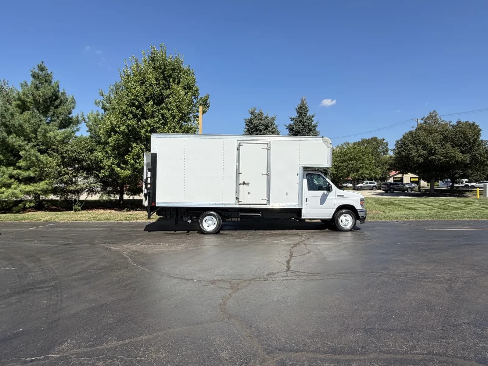 2021 Ford E450 - Box