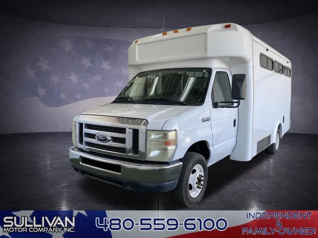 2012 Ford E-450 Cutaway - Box