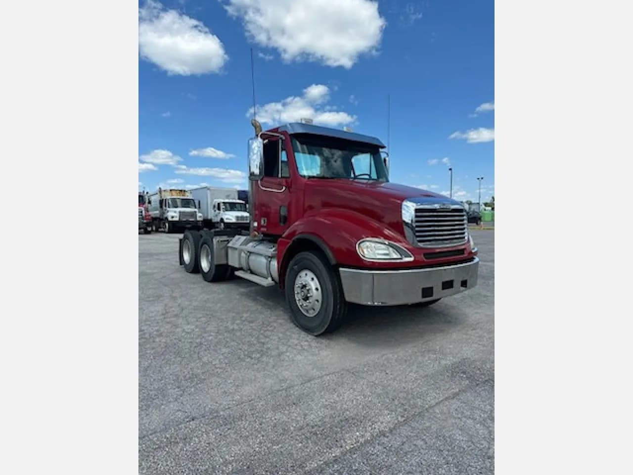 2010 Freightliner Columbia - Day Cab