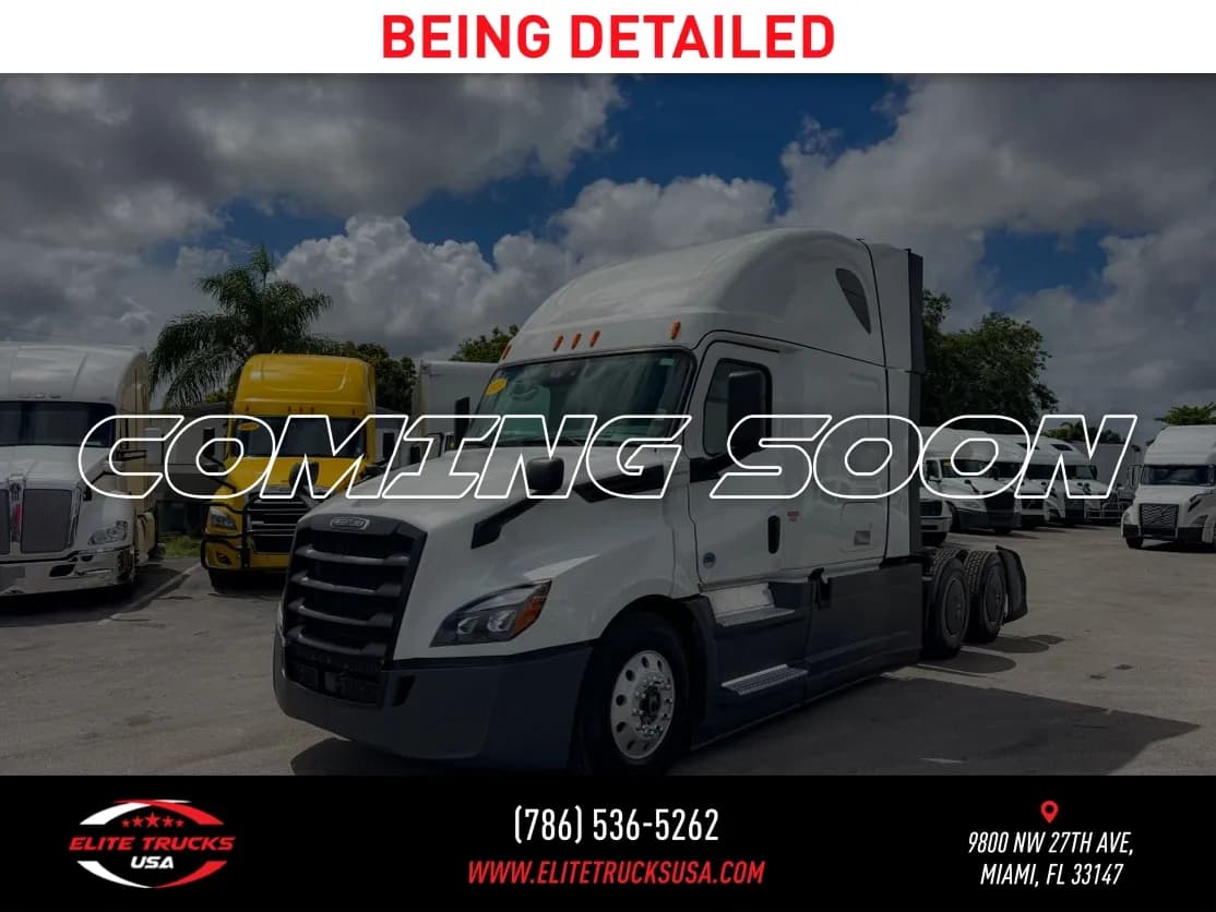 2022 Freightliner Cascadia - Sleeper