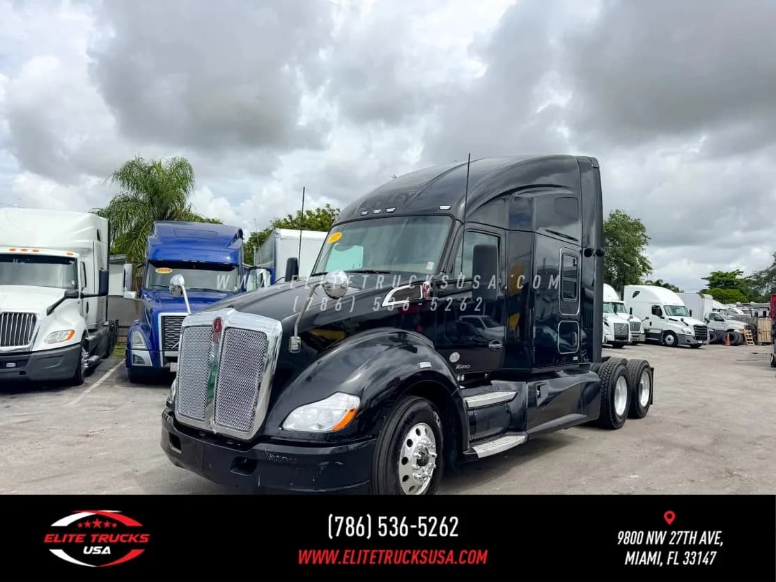 2017 Kenworth T680 - Sleeper