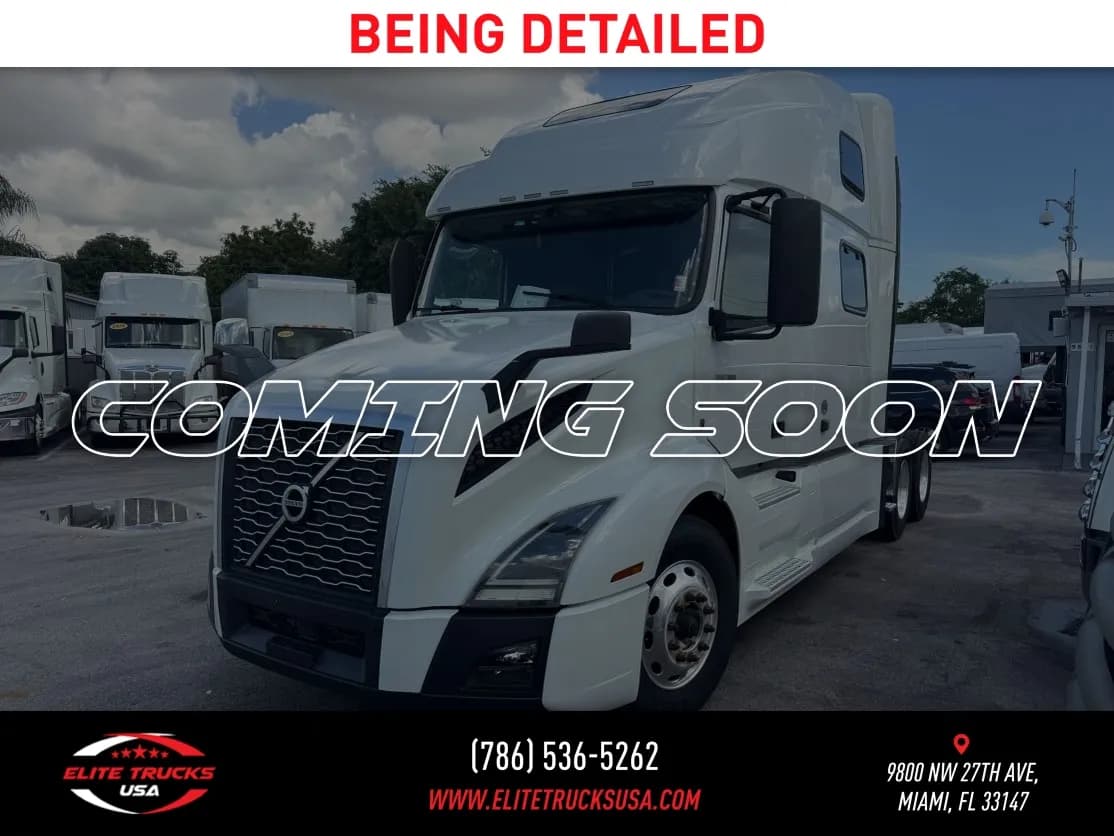 2022 Volvo Commercial VNL 860 - Sleeper