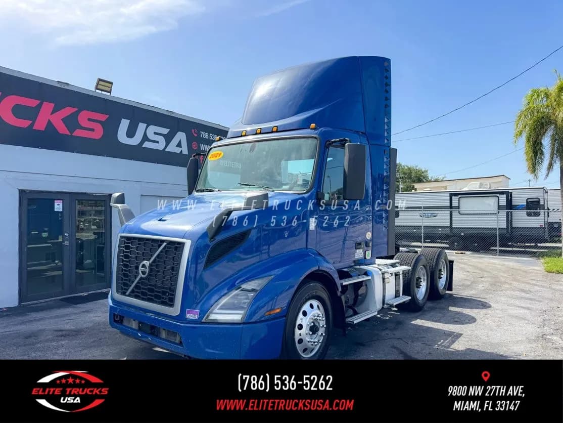 2021 Volvo Commercial VNR - Day Cab