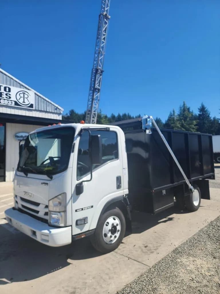 2019 Isuzu NPR - Chassis