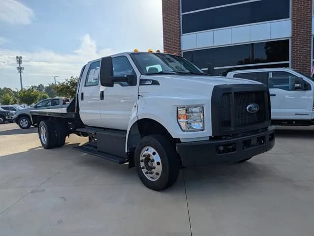 2021 Ford F-650 Crew Cab - Flatbed