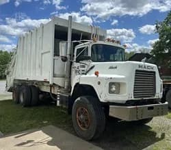 2005 WESTERN STAR 320 - Garbage