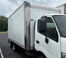 2017 HINO 268A