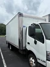 2017 HINO 268A