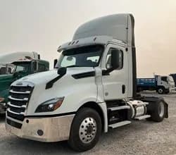 2020 FREIGHTLINER CASCADIA 126 - Day Cab