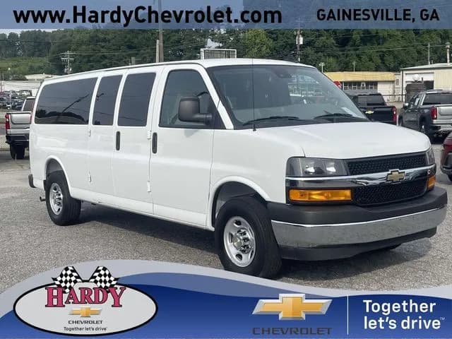 2025 Chevrolet Express 3500 - Vans