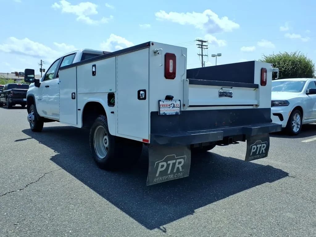 2023 Chevrolet Silverado 3500HD - Chassis