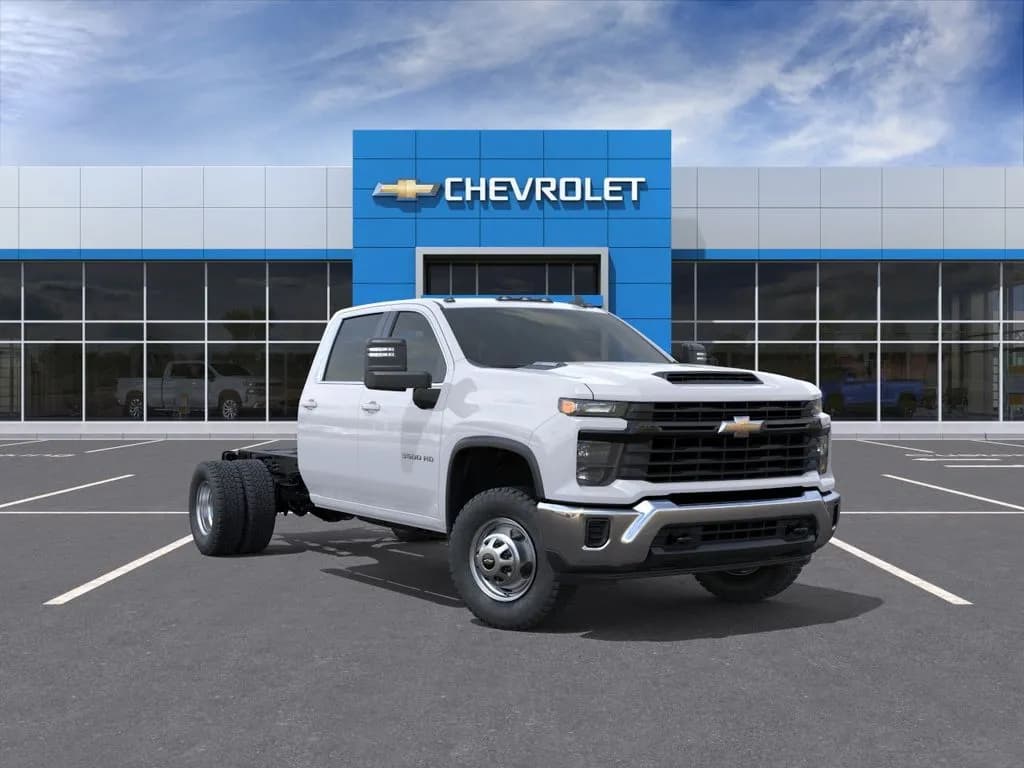 2026 Chevrolet Silverado 3500 Crew Cab - Chassis