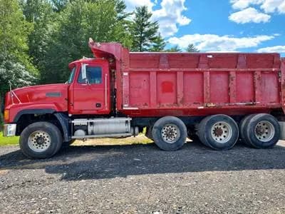 1996 Mack CL713 Tri-Axle - Dump