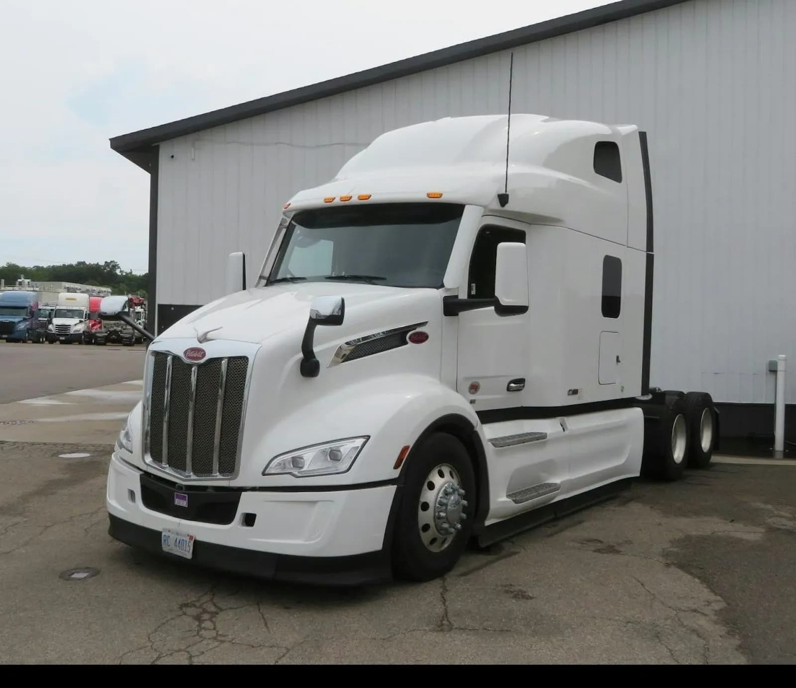 2025 Peterbilt 579 - Sleeper