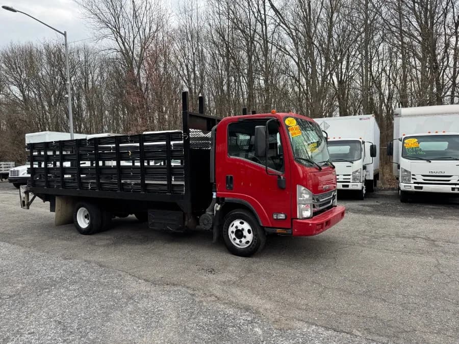 2017 Isuzu NPR HD DSL REG AT - Flatbed