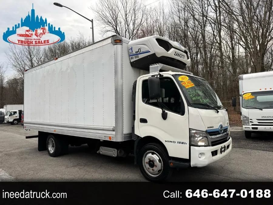 2015 Hino 195 - Box