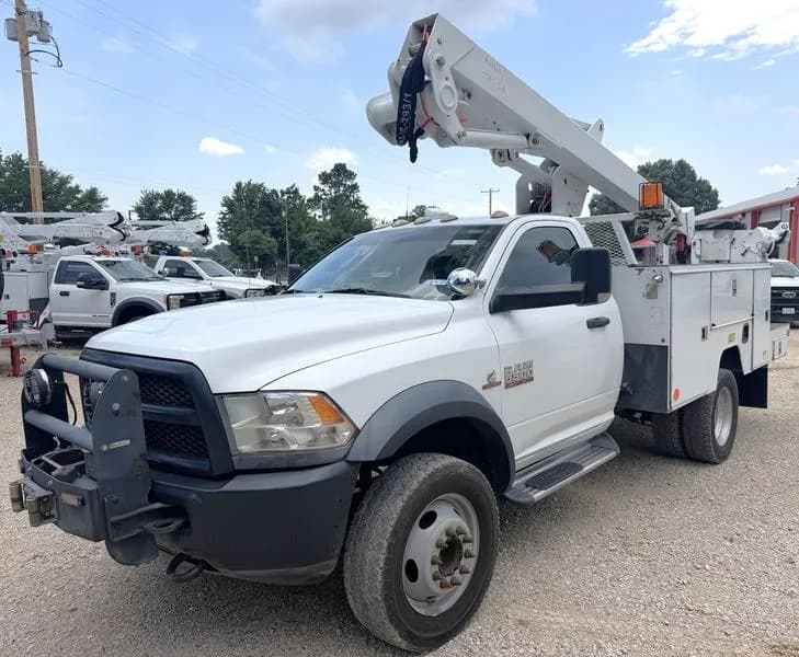 2016 Ram 5500 - Bucket