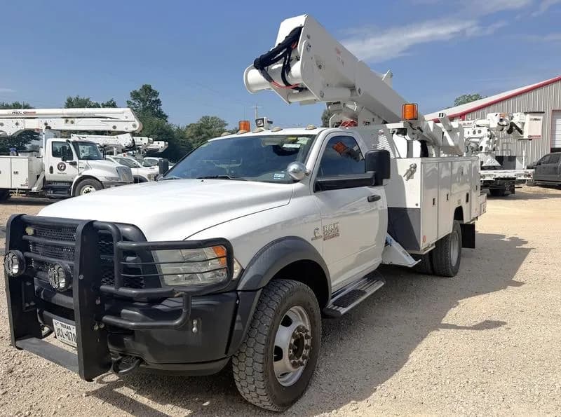 2017 Ram 5500 - Bucket