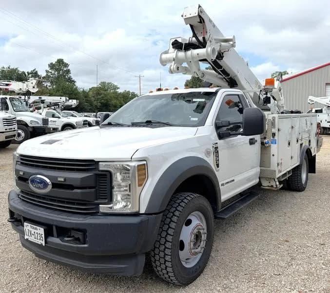2018 Ford F550 - Bucket