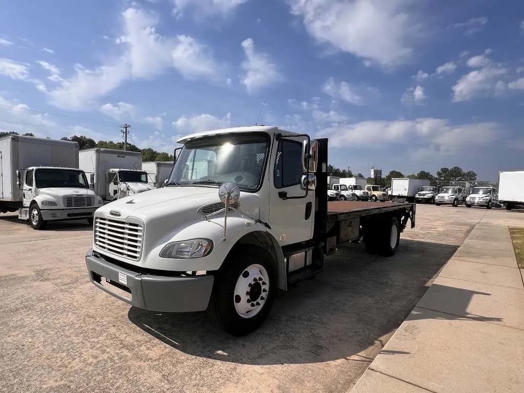 2015 Freightliner M2 - Flatbed