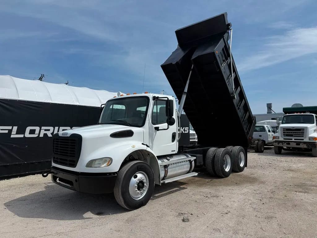 2008 Freightliner M2 - Dump