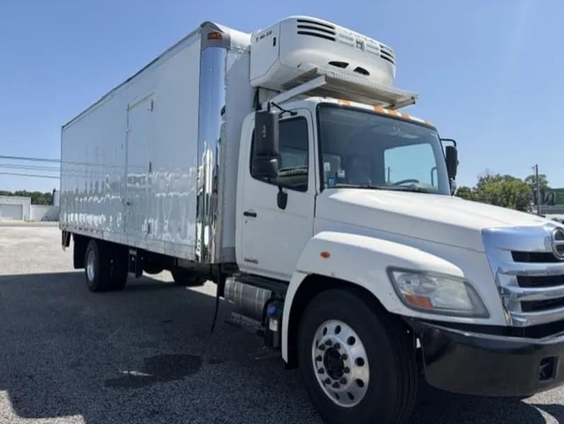 2014 Hino 338 - Chassis