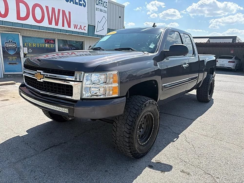 2010 Chevrolet SILVERADO 1500 - Pickup